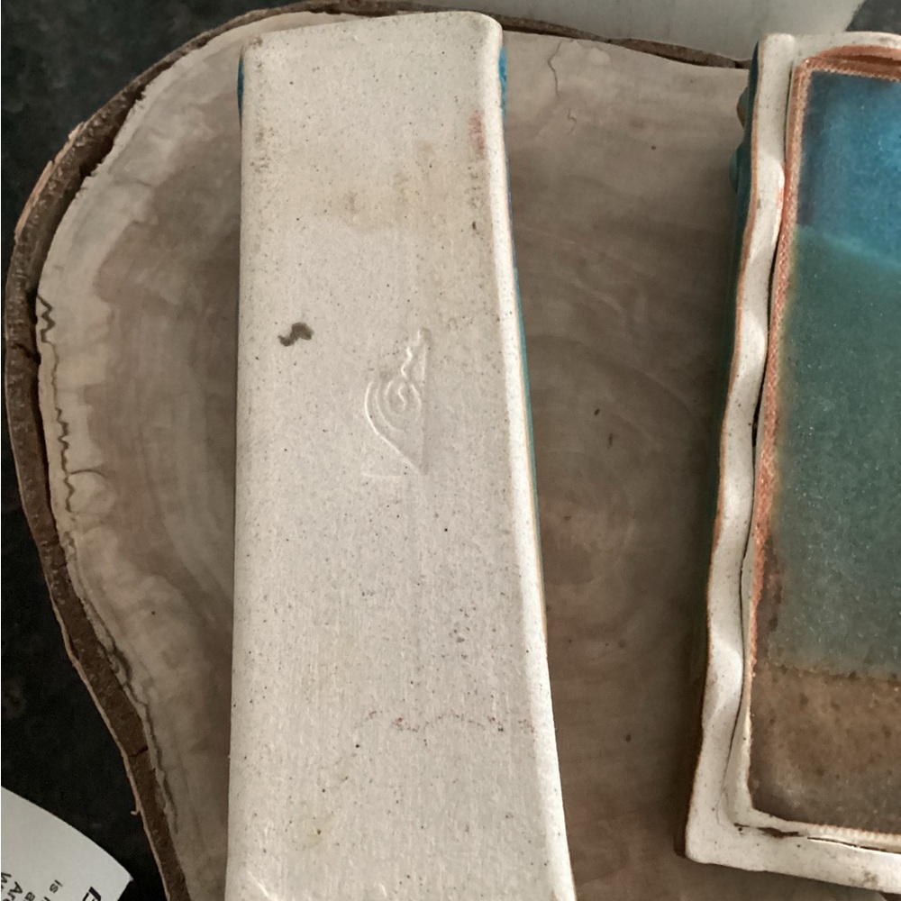 Pottery Box - Picture 6 of 7